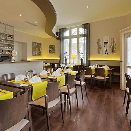 Hotel Restaurant Zur Post Бонн Экстерьер фото