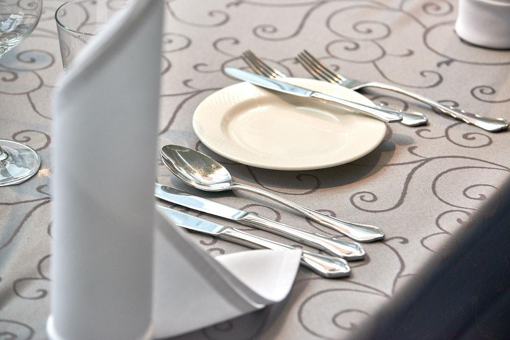 Hotel Restaurant Zur Post Бонн Экстерьер фото